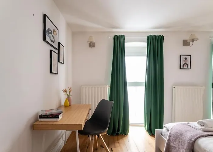 Apartamento Neat 1br Duplex By Metro And Center By Hm *