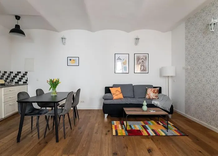 Neat 1br Duplex By Metro And Center By Hm *