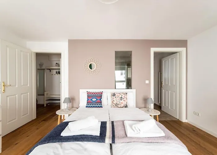Apartamento Neat 1br Duplex By Metro And Center By Hm