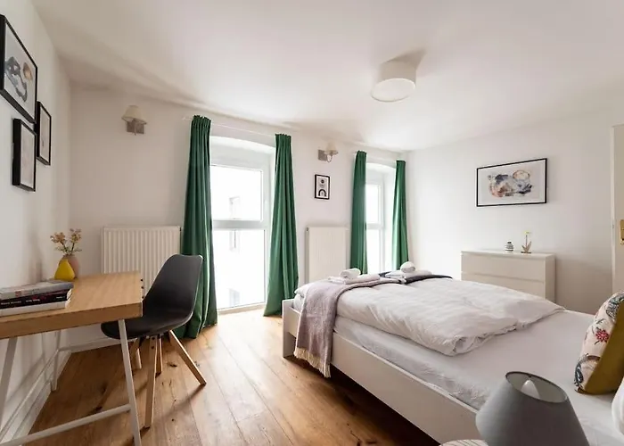 Neat 1br Duplex By Metro And Center By Hm * Viena
